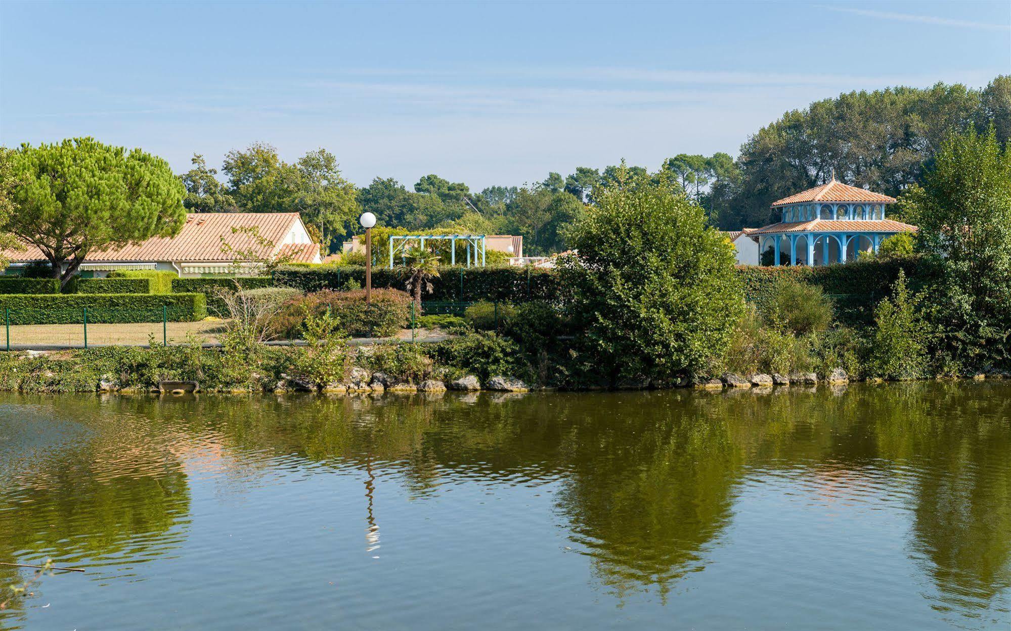 Lagrange Classic Le Clos Des Chenes Hotell Les Mathes Eksteriør bilde